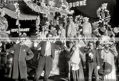 File in trần Coney Krewe_ 1913 (bản gốc) mây trời