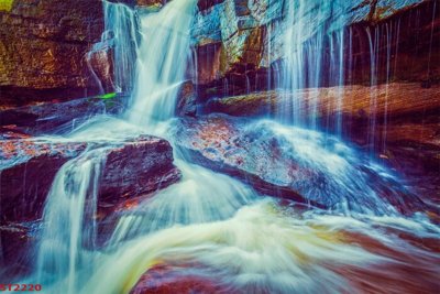 File gốc Tranh sơn thủy thác nước phong thủy ST2220 (PNG) nền trong suốt