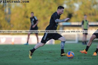 File PSD hinh anh cau thu bong da Messi 298 (bản gốc) dễ dàng edit